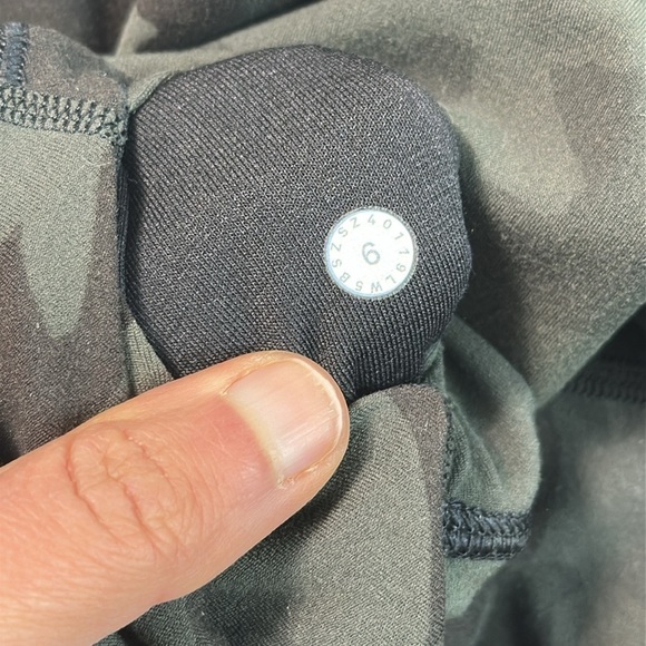 Lululemon Align Pant *Full Length 28" Incognito Camo Multi Gator Green - Picture 4 of 5